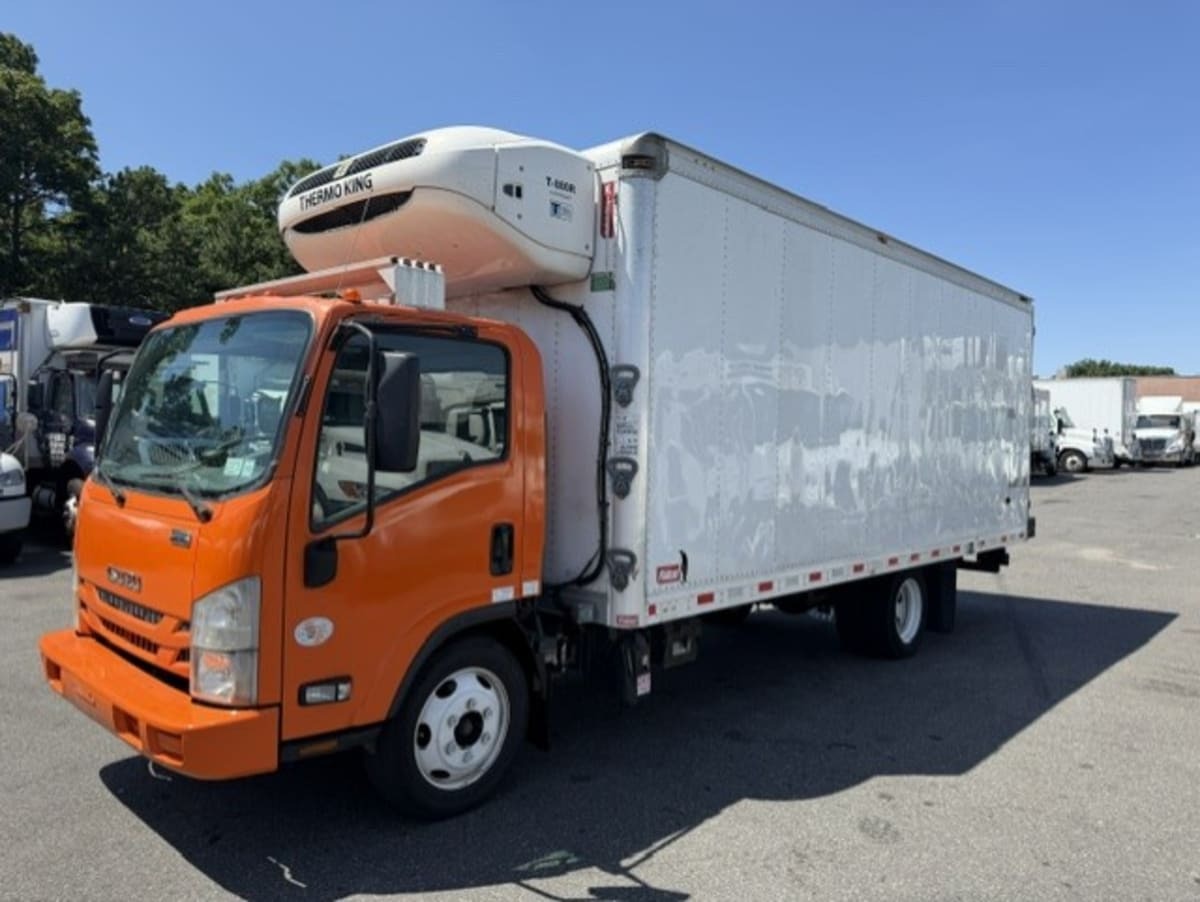 2020 ISUZU NQR in Farmingdale, NY