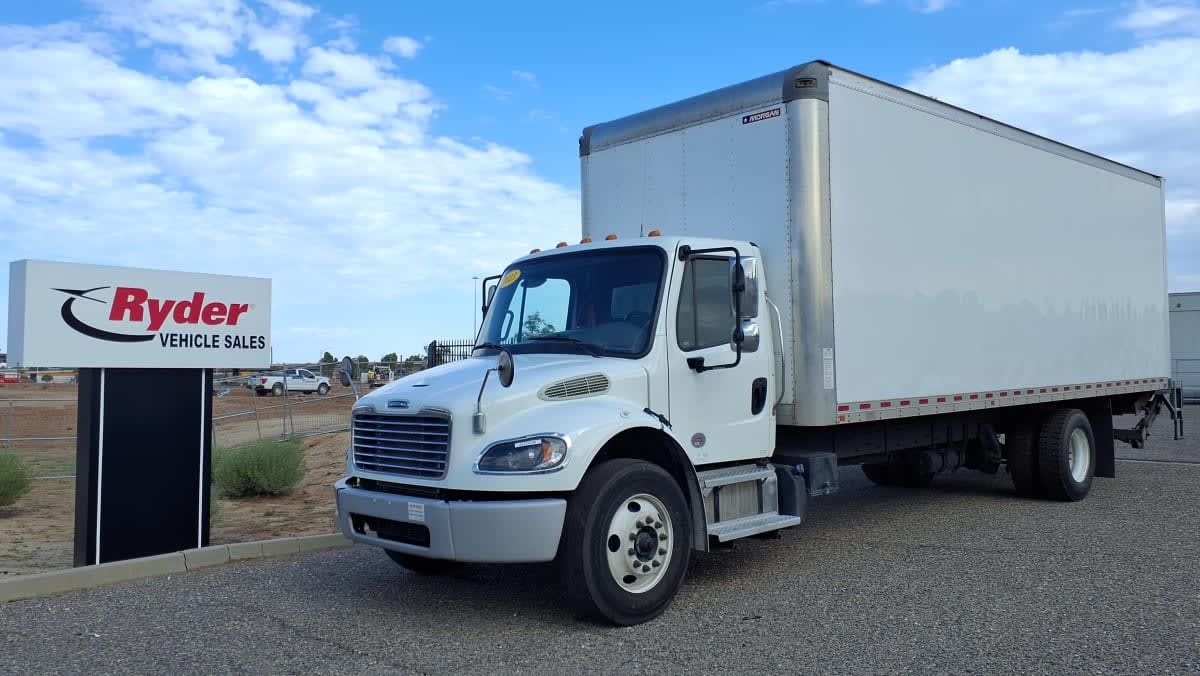 2023 FREIGHTLINER BUSINESS CLASS M2 106 in Phoenix, AZ
