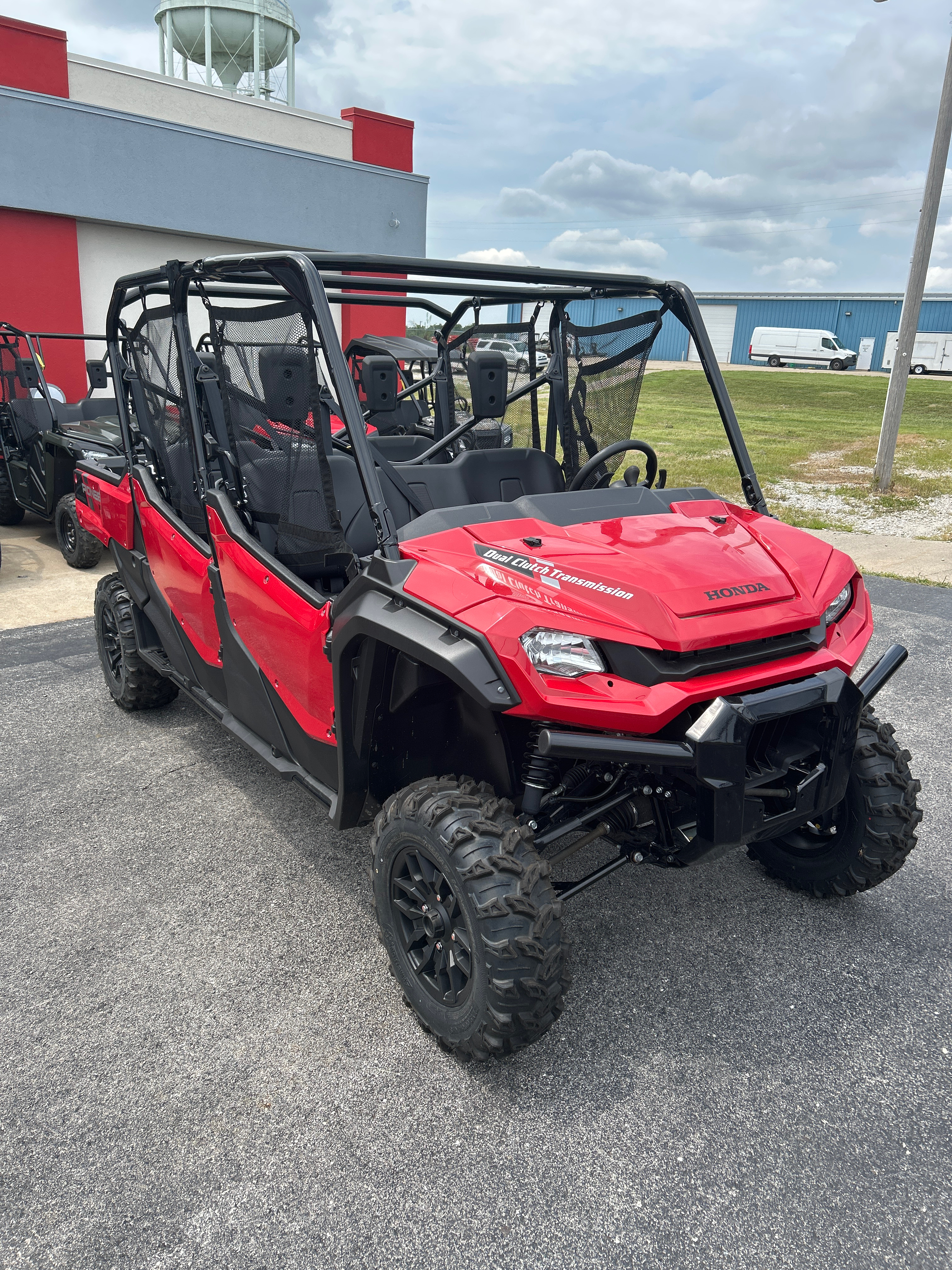 2025 Honda PIONEER 1000-6 DLX CRE Deluxe in columbia MO
