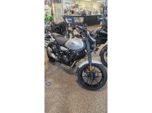 Royal Enfield Debuts Guerrilla 450 Apex image