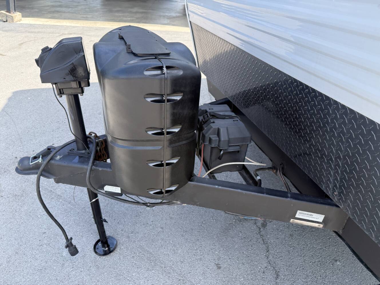 A photo of this 2013 Prime Time AVENGER 26BH