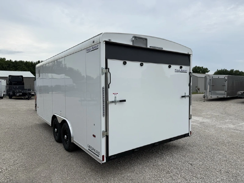 2027 HAUL ABOUT LPD8518TA3