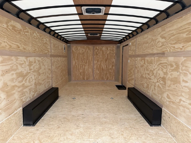 2027 HAUL ABOUT LPD8518TA3