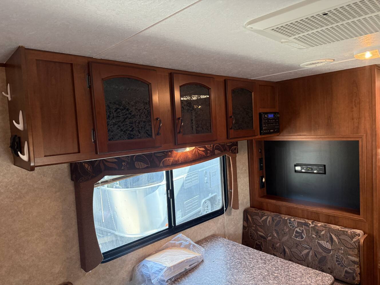 A photo of this 2013 Prime Time AVENGER 26BH
