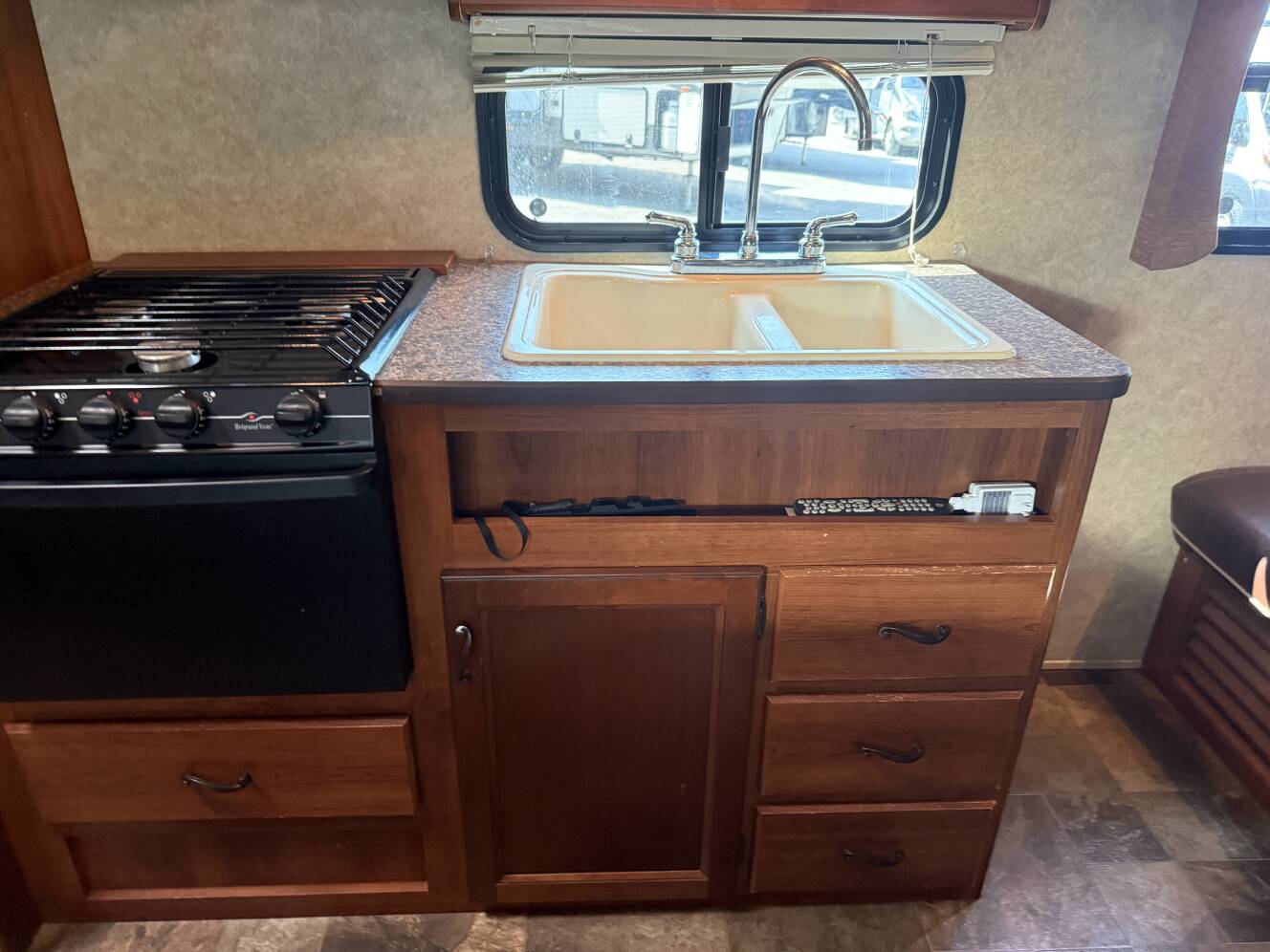 A photo of this 2013 Prime Time AVENGER 26BH