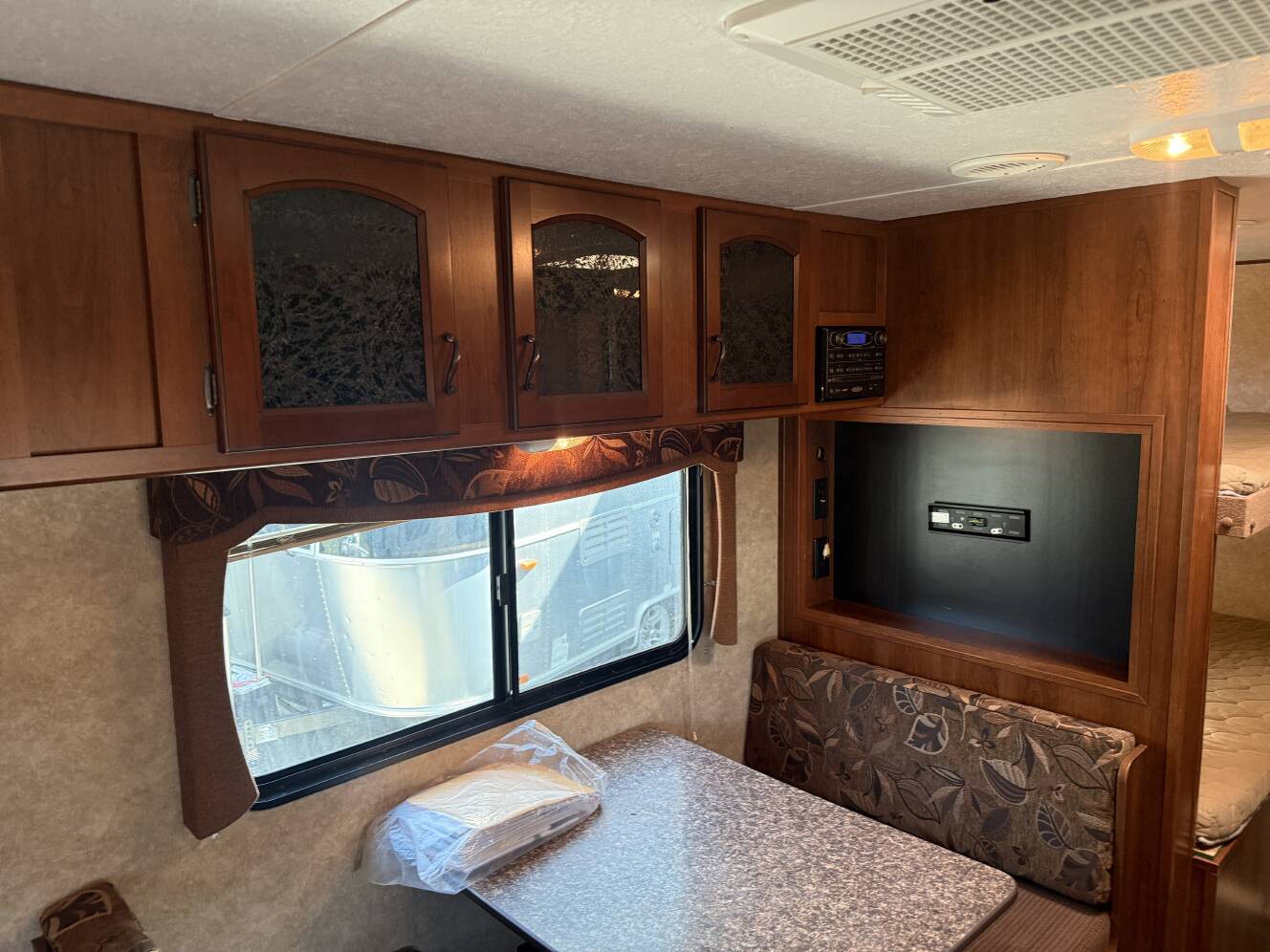A photo of this 2013 Prime Time AVENGER 26BH
