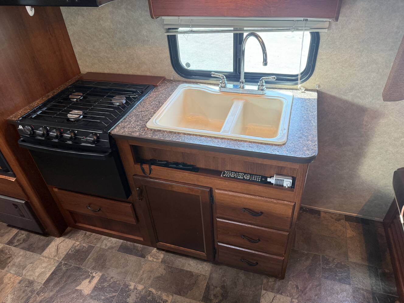 A photo of this 2013 Prime Time AVENGER 26BH