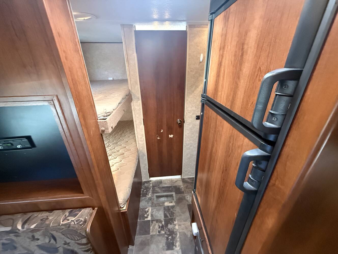A photo of this 2013 Prime Time AVENGER 26BH