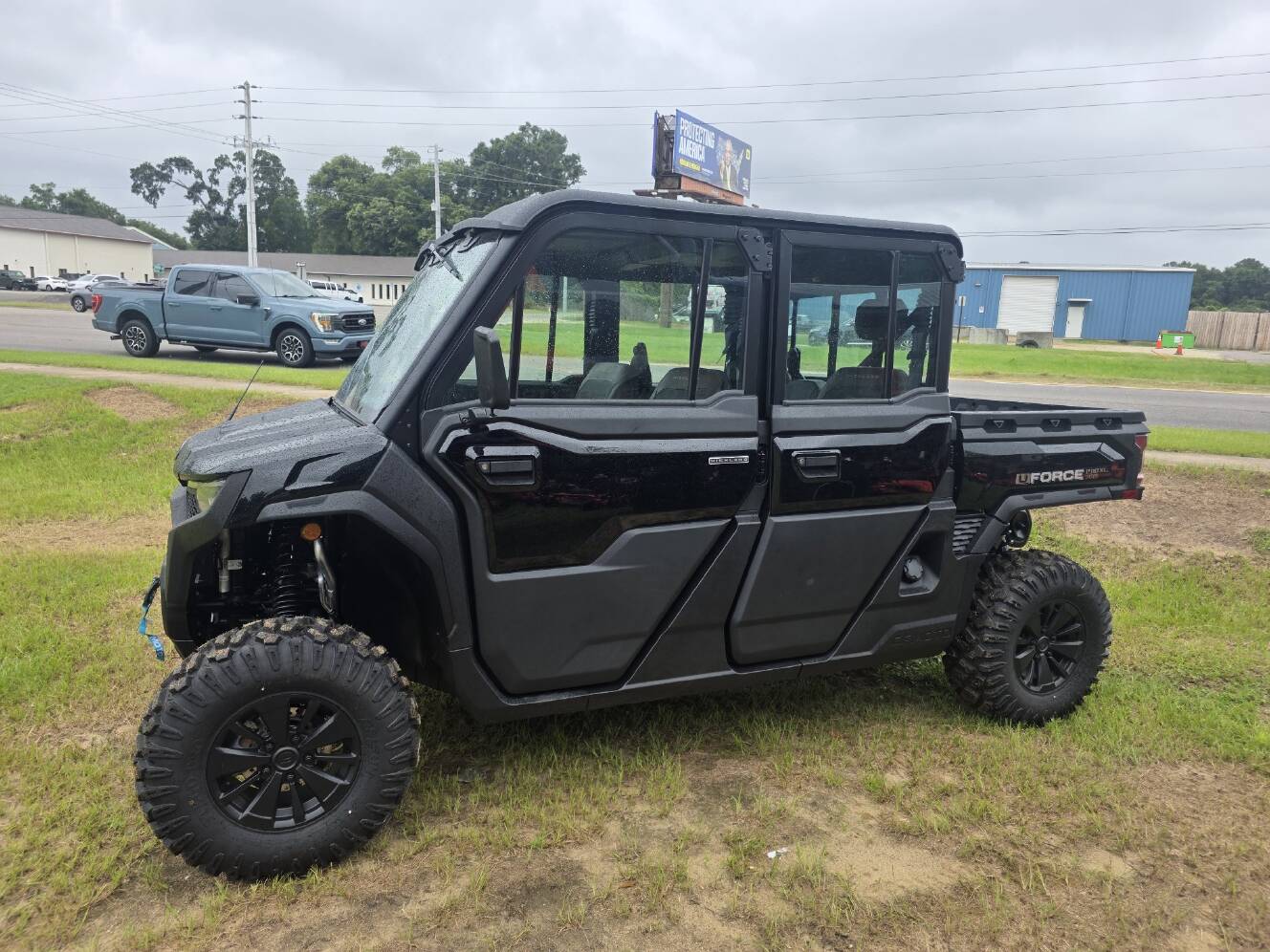 A photo of this 2026 CFMOTO UFORCE U10 XL Pro Highland