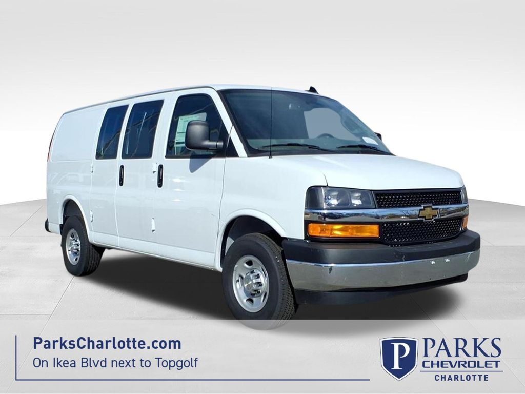 2026 CHEVROLET Express 2500 in Kernersville, NC