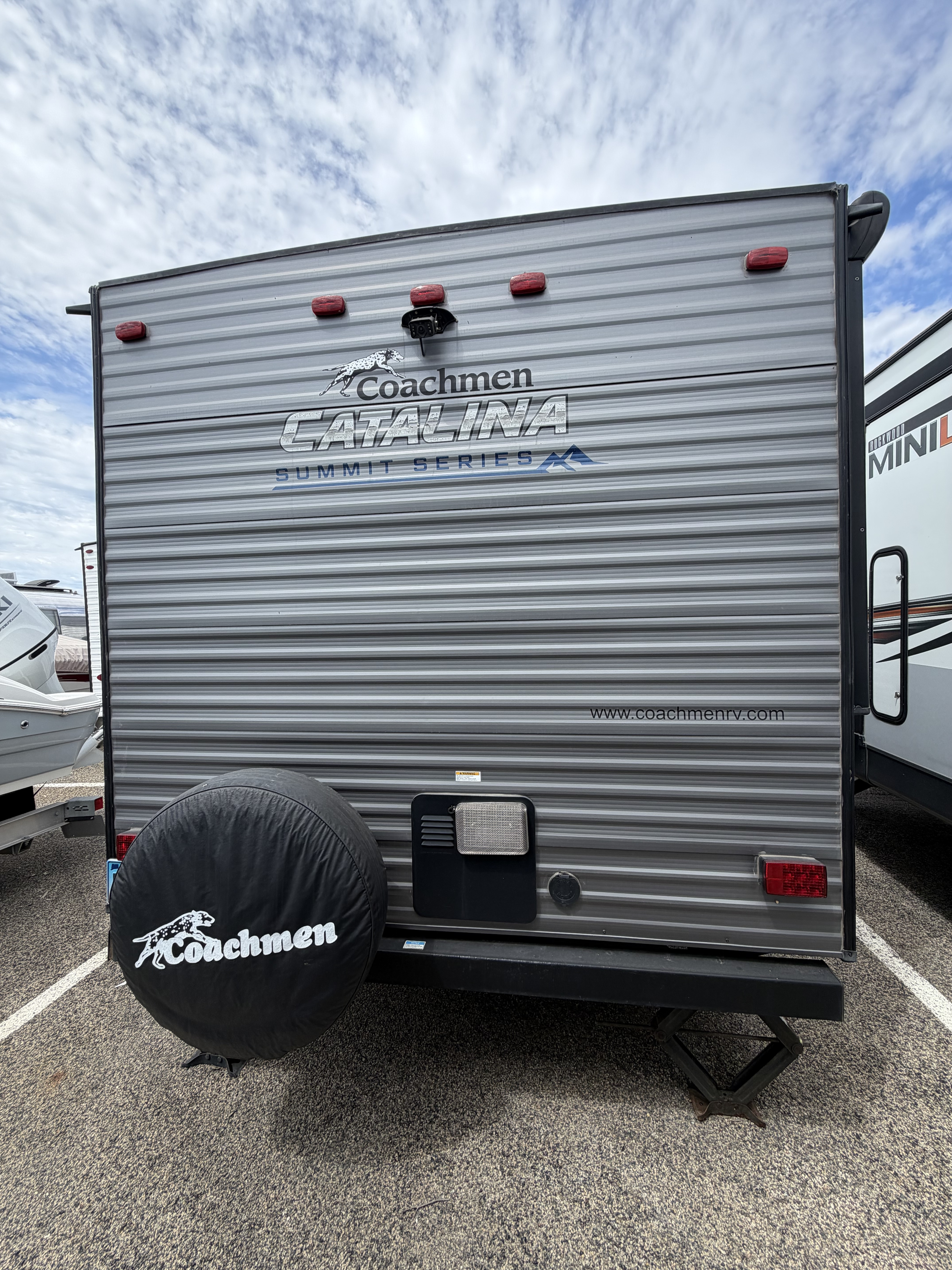 2022 Coachmen CATALINA SUMMIT SERIES 184BHS in san diego CA