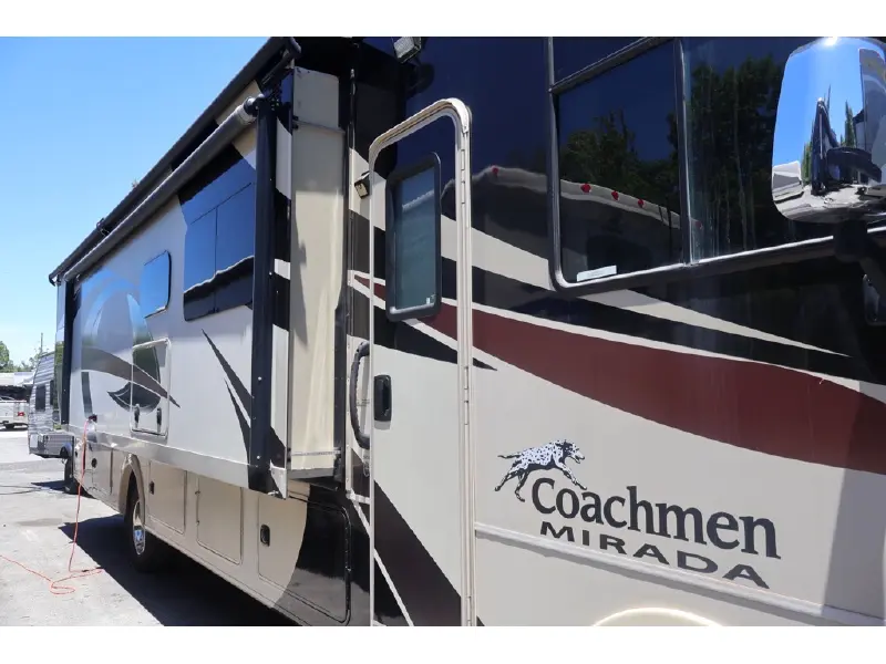 2019 COACHMEN MIRADA 350DS