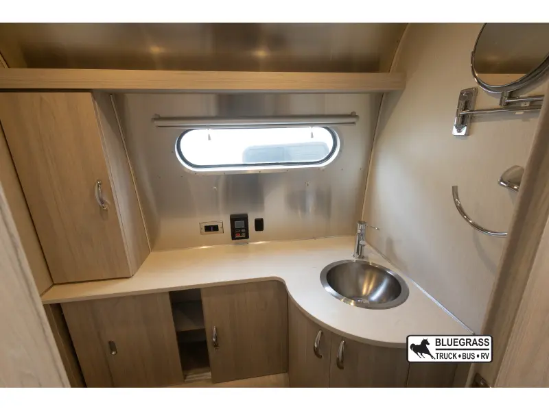 2021 AIRSTREAM GLOBETROTTER 30RB