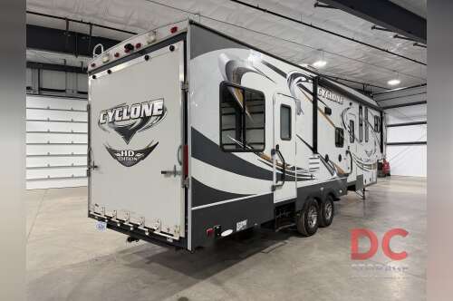 2012 Heartland CYCLONE 3010 in hudsonville MI