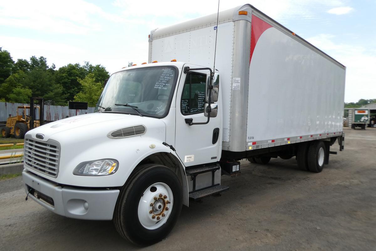 2007 FREIGHTLINER BUSINESS CLASS M2 106 in Sparrow Bush, NY