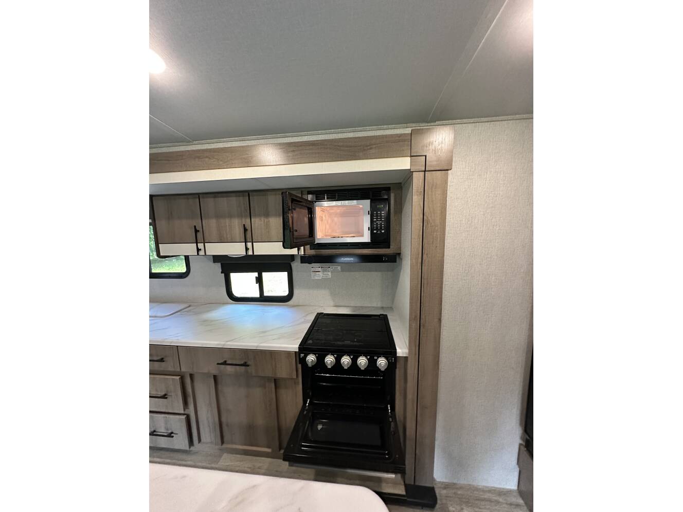 A photo of this 2023 Grand Design IMAGINE 2670MK