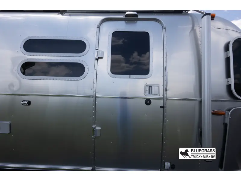 2021 AIRSTREAM GLOBETROTTER 30RB