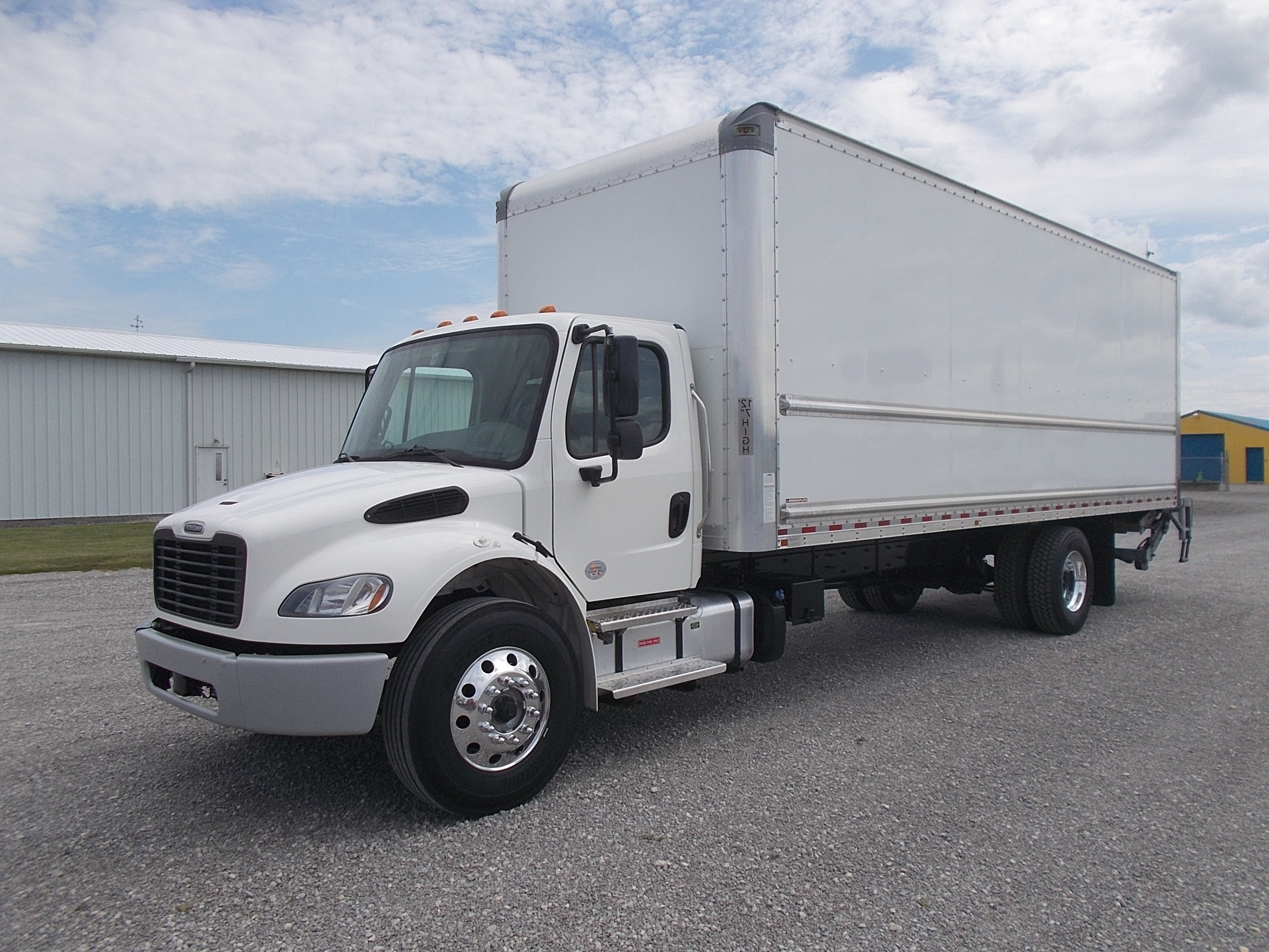 2022 FREIGHTLINER BUSINESS CLASS M2 106 in Saint Marys, OH