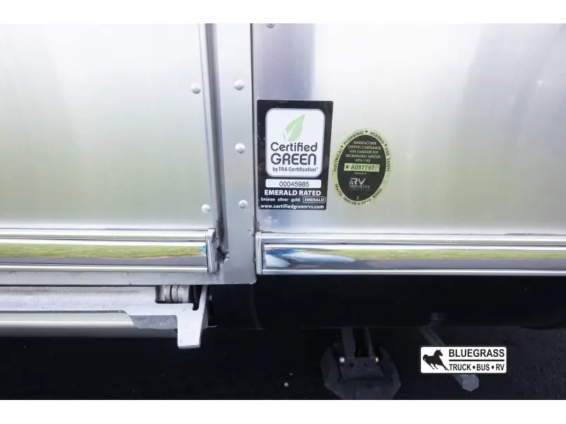 2021 AIRSTREAM GLOBETROTTER 30RB