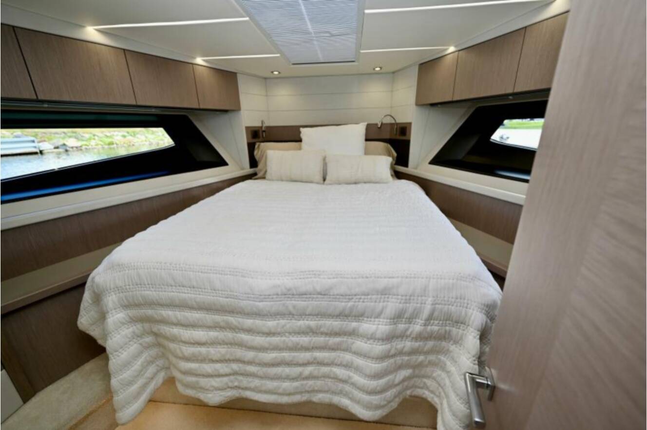 A photo of this 2019 Sunseeker PREDATOR