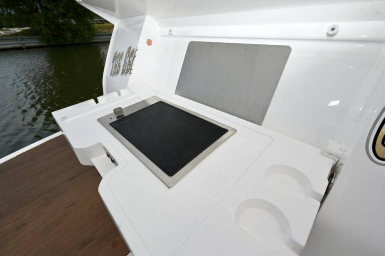 A photo of this 2019 Sunseeker PREDATOR