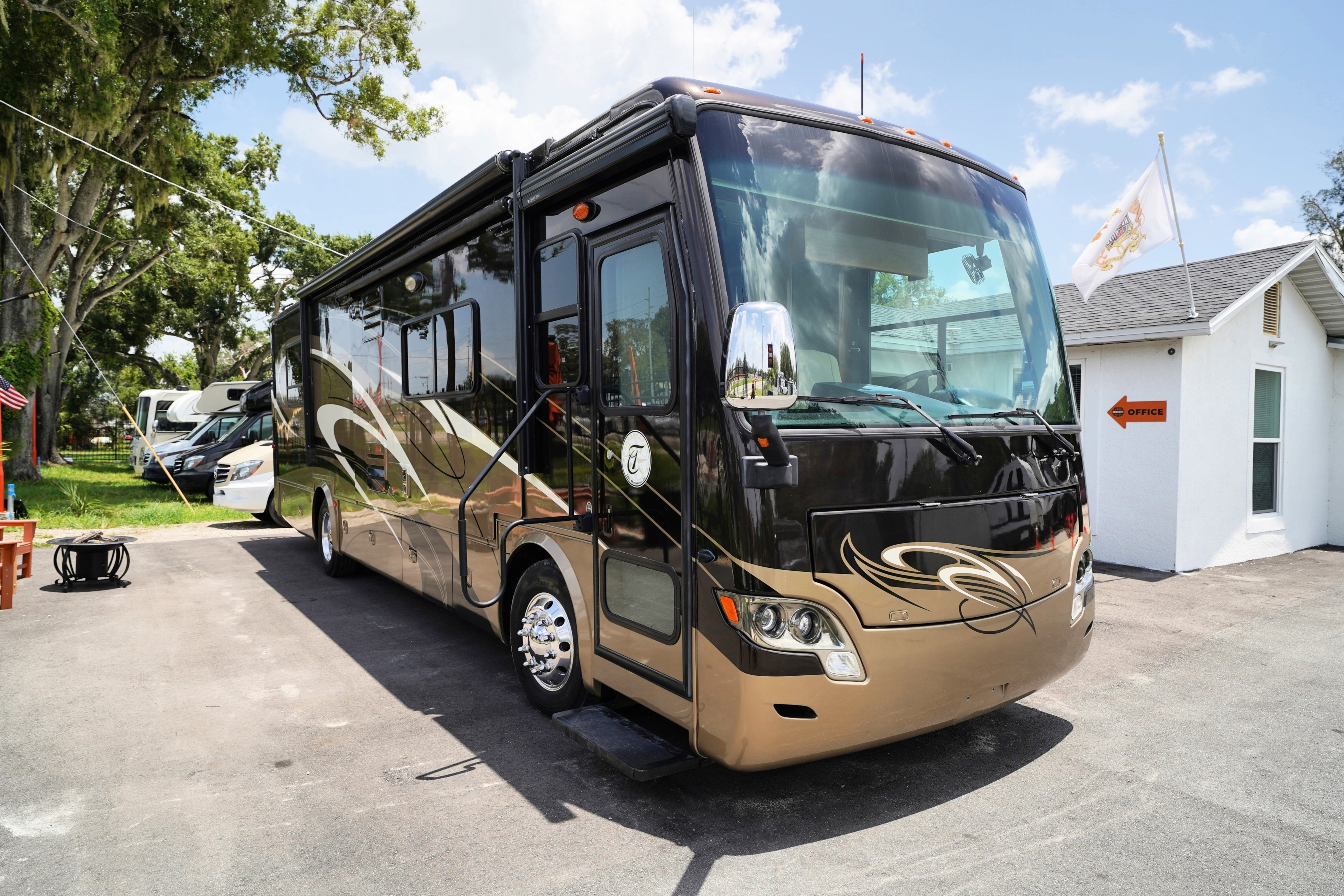 2012 Tiffin Motorhomes ALLEGRO BREEZE 32 BR in gibsonton FL