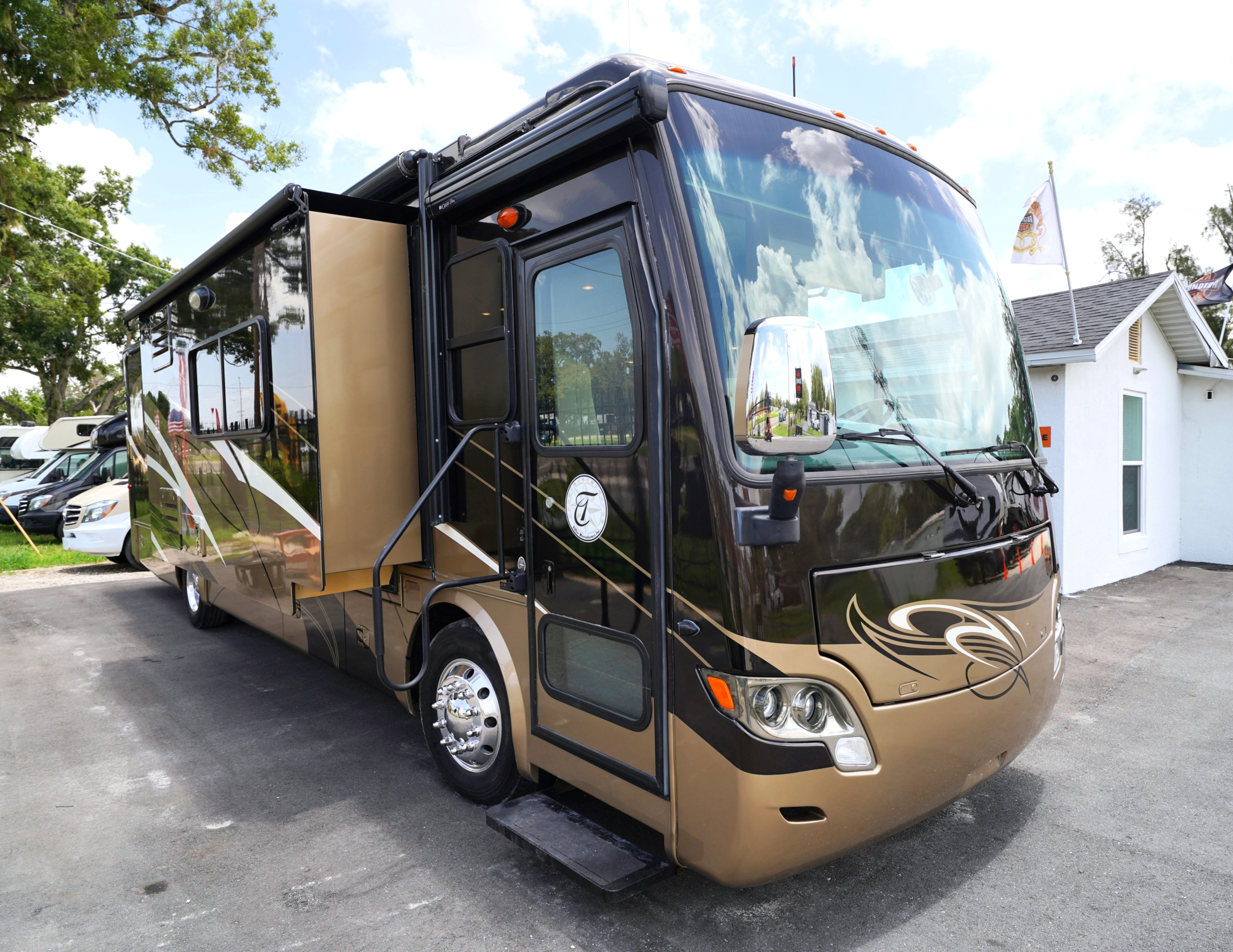 2012 Tiffin Motorhomes ALLEGRO BREEZE 32 BR in gibsonton FL