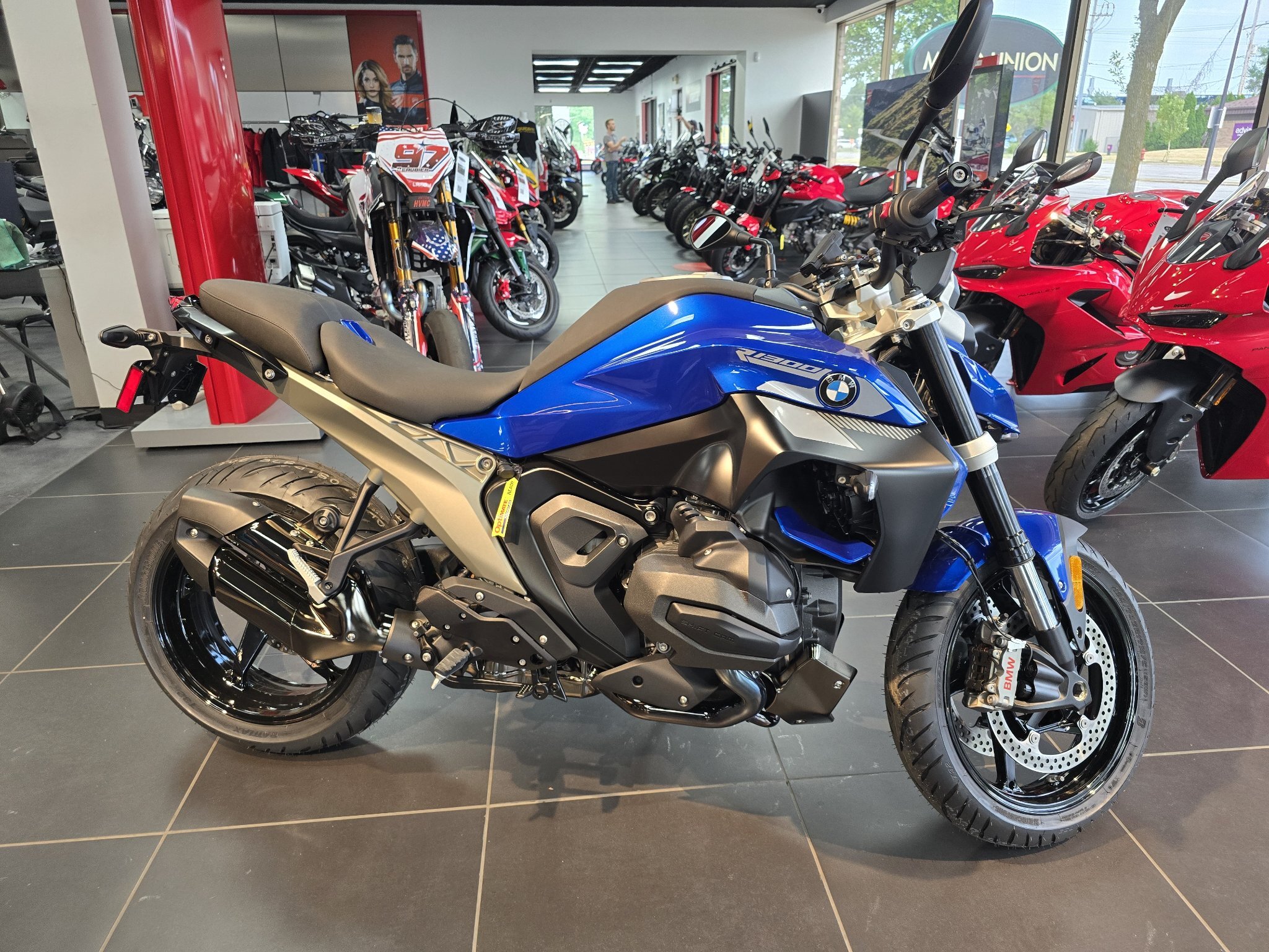 2026 BMW R 1300 R in West Allis, WI