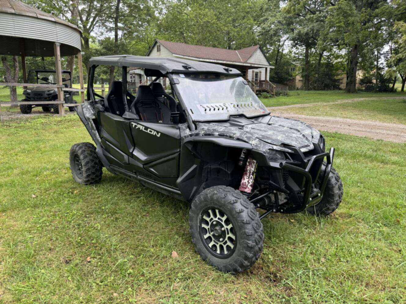 A photo of this 2021 Honda Talon 1000X 4