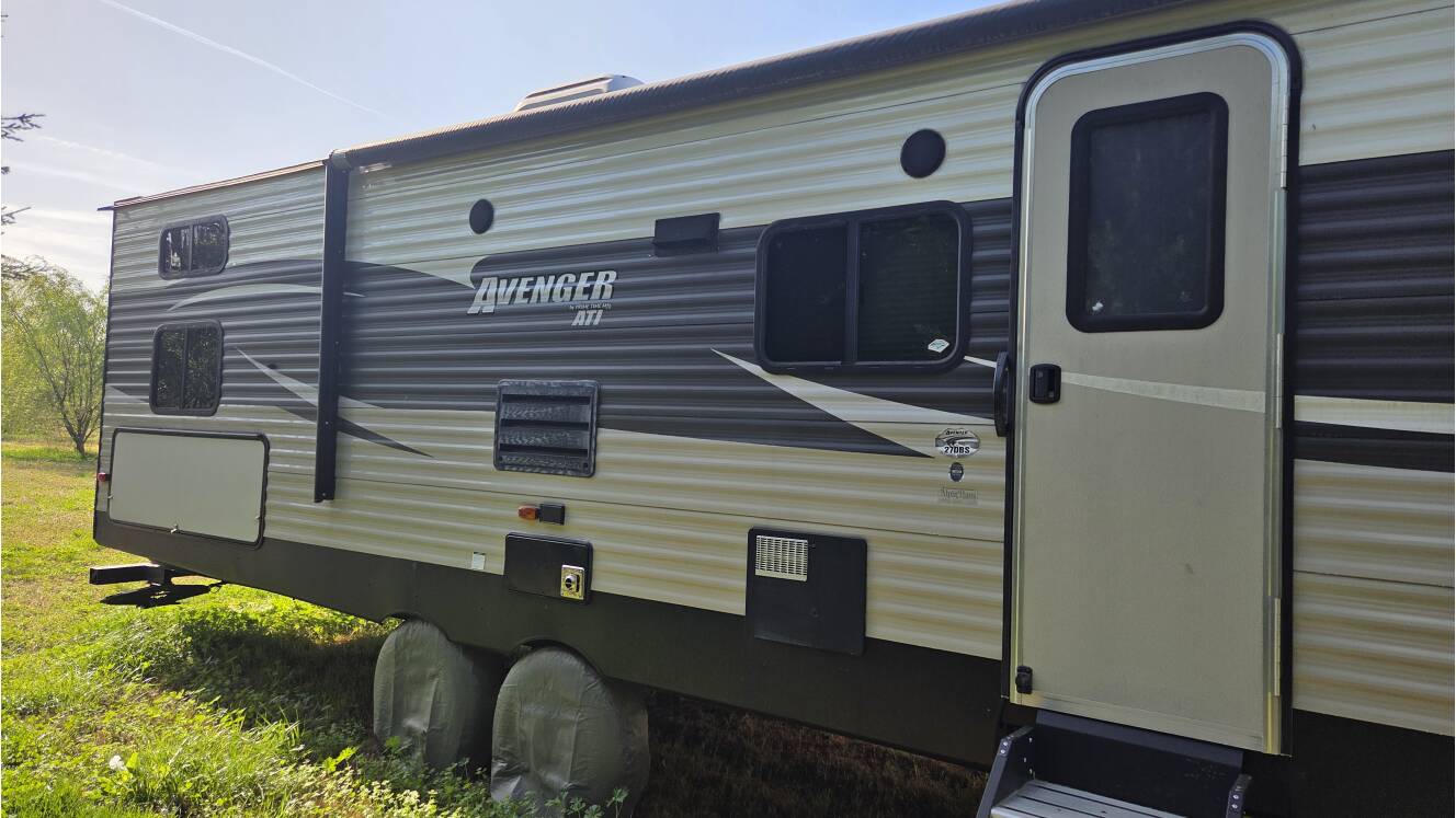 A photo of this 2018 Prime Time AVENGER ATI 27DBS