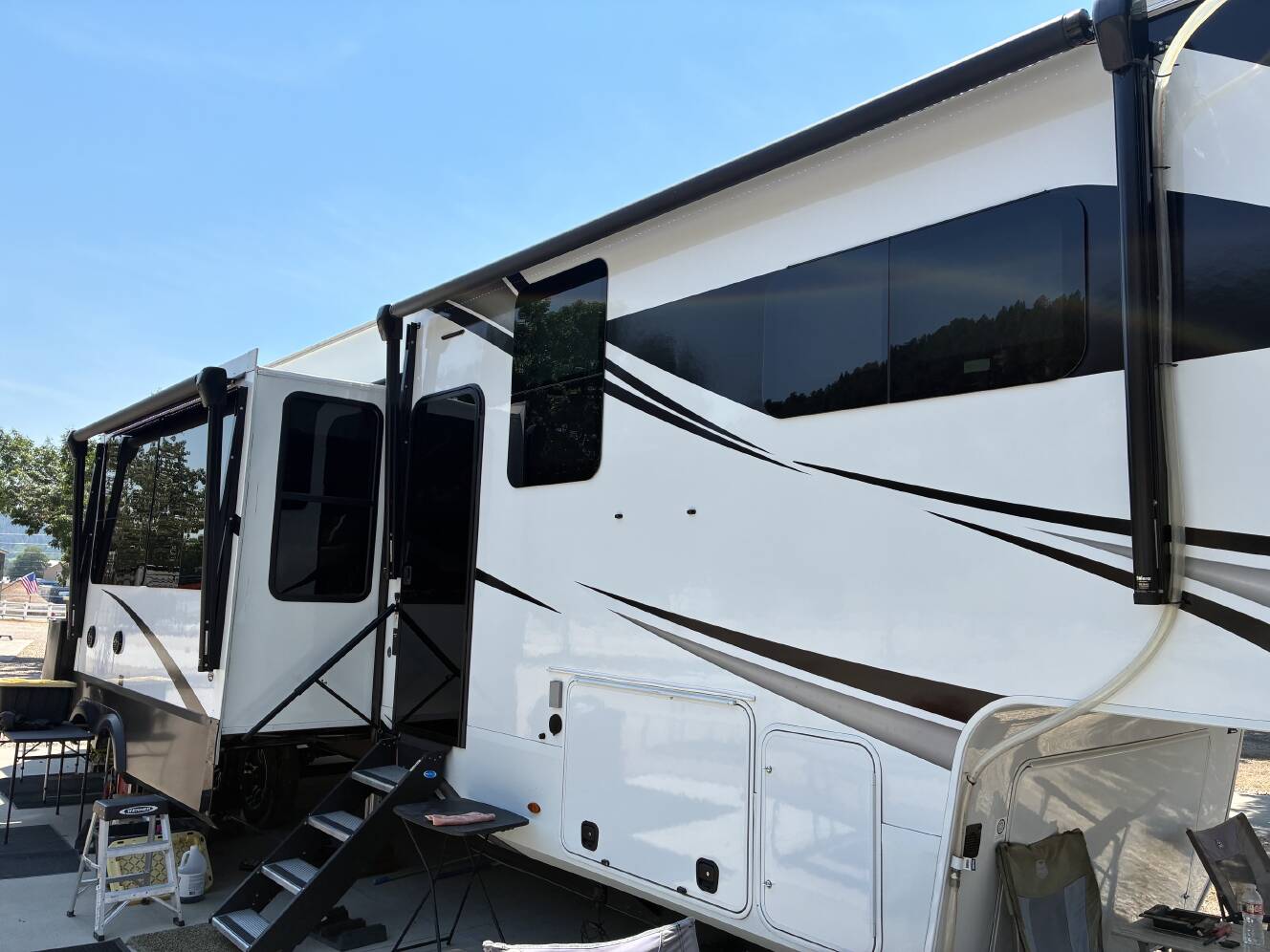A photo of this 2025 Grand Design SOLITUDE 391DL