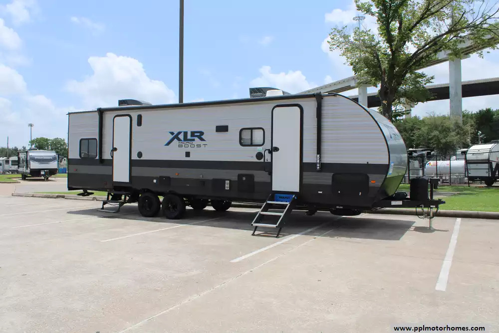 2022 Forest River Xlr Micro Boost 27LRLE in houston TX