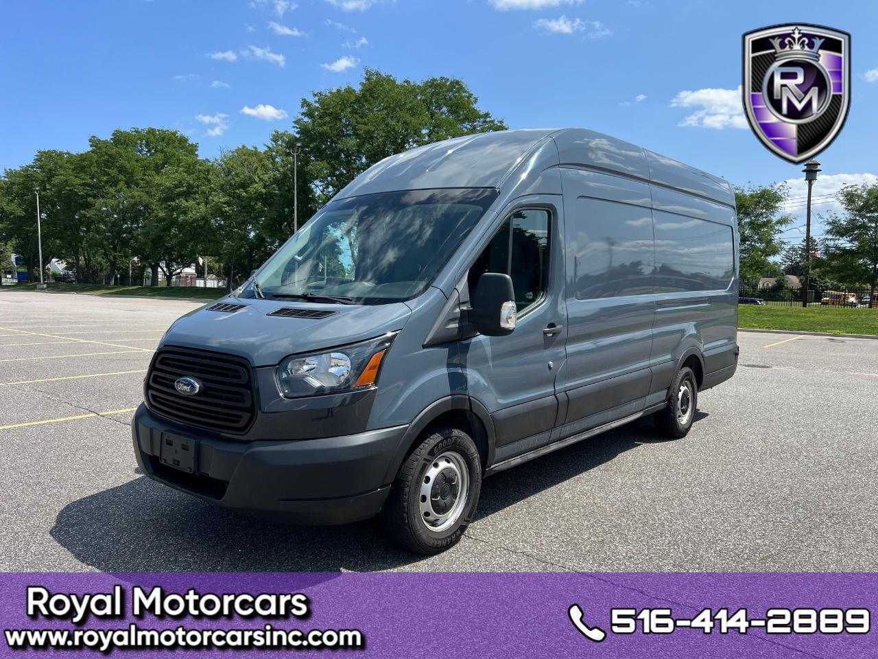 2019 FORD TRANSIT 250 in Uniondale, NY