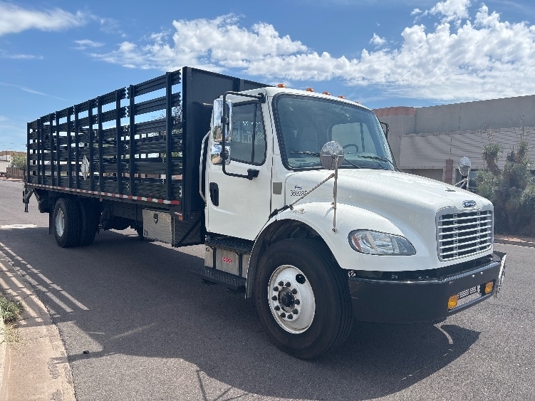 2020 FREIGHTLINER BUSINESS CLASS M2 106 in Phoenix, AZ