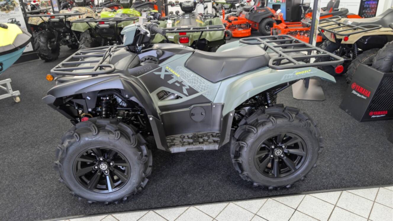 A photo of this 2026 Yamaha Grizzly EPS XT-R