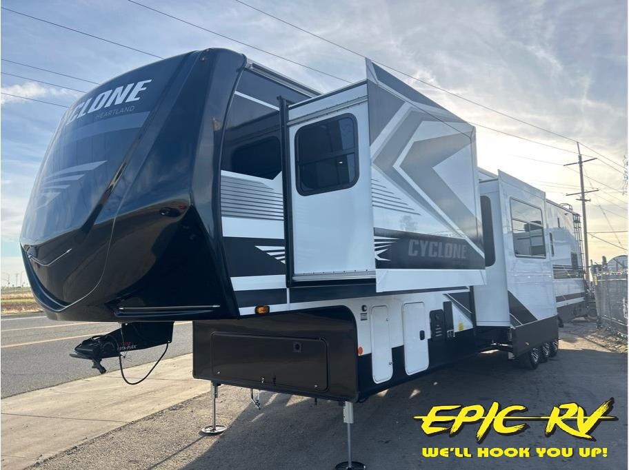2026 Heartland Cyclone 3913 in madera CA