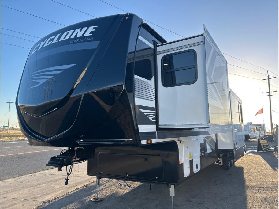 2026 Heartland Cyclone 3914 in madera CA