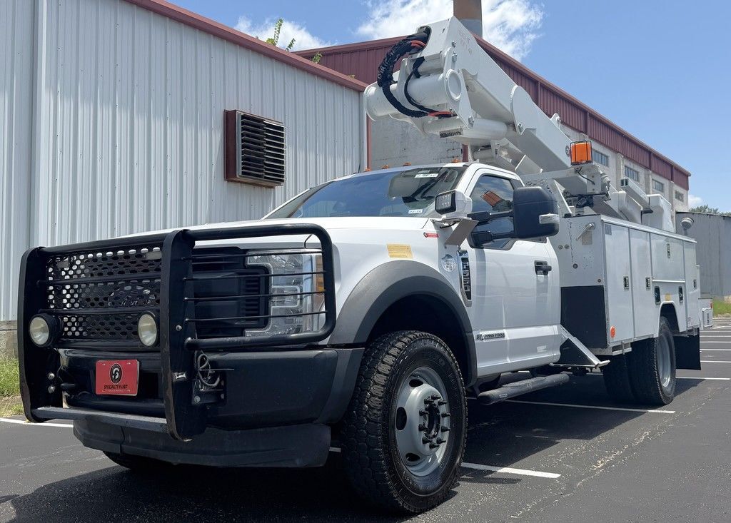 2018 ETI ETCMH37 / Ford F550 4x4 - Bucket Truck in Lindale, TX