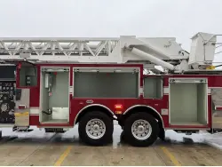 2017 KME PREDATOR 109 AERIAL CAT