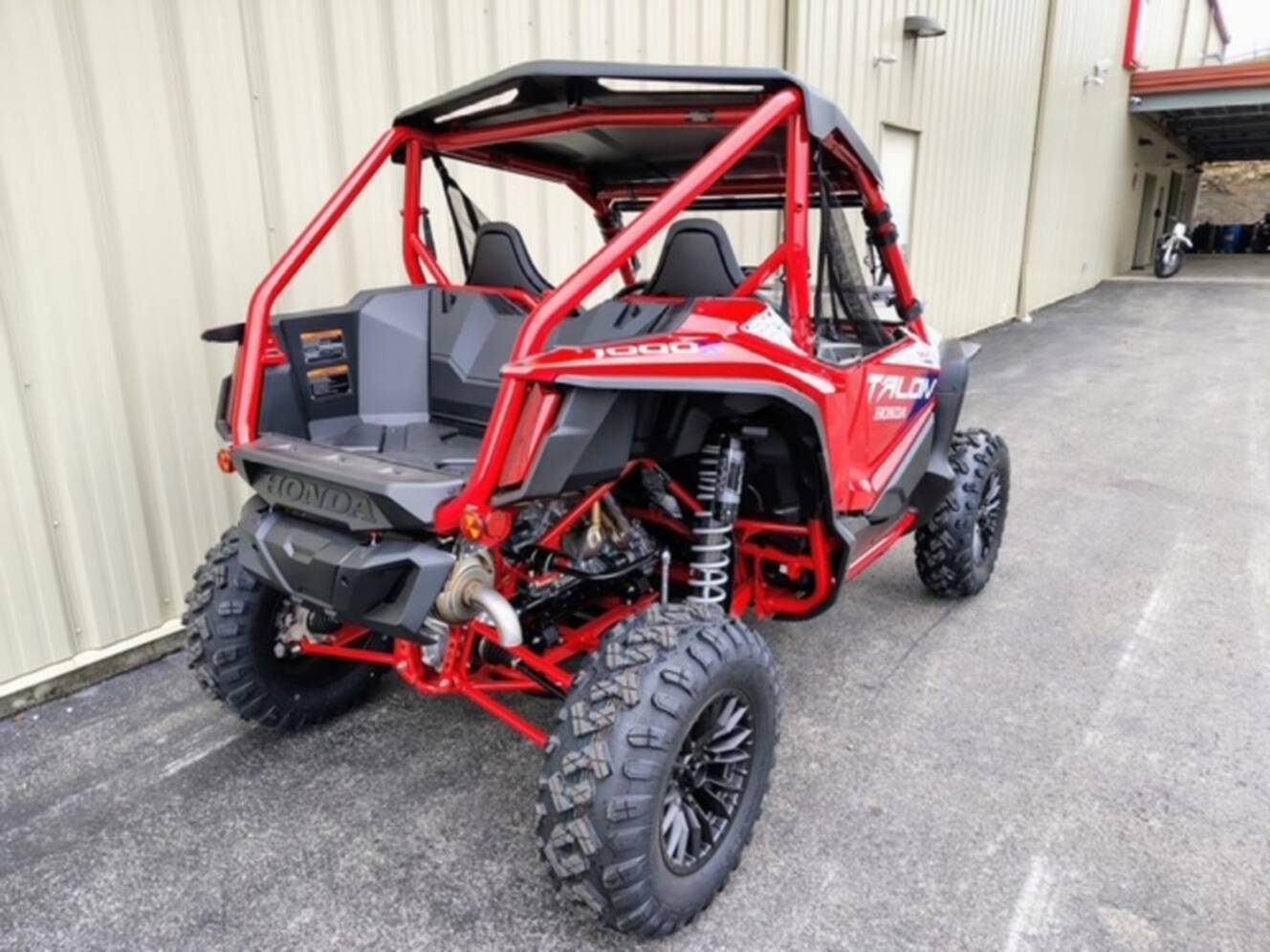 A photo of this 2026 Honda® Talon 1000X FOX Live Valve