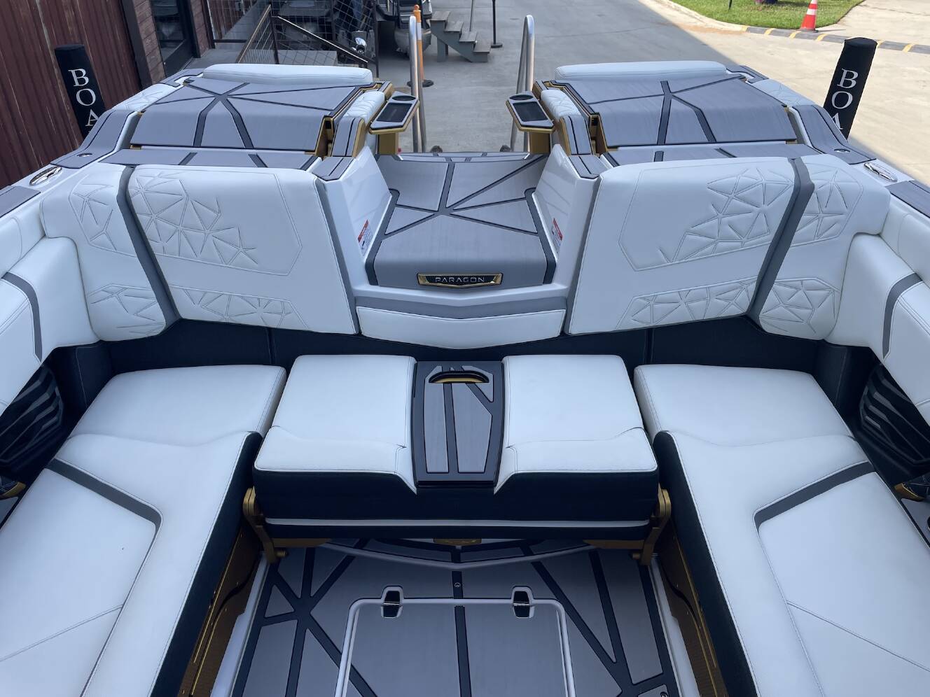 A photo of this 2026 Nautique Paragon