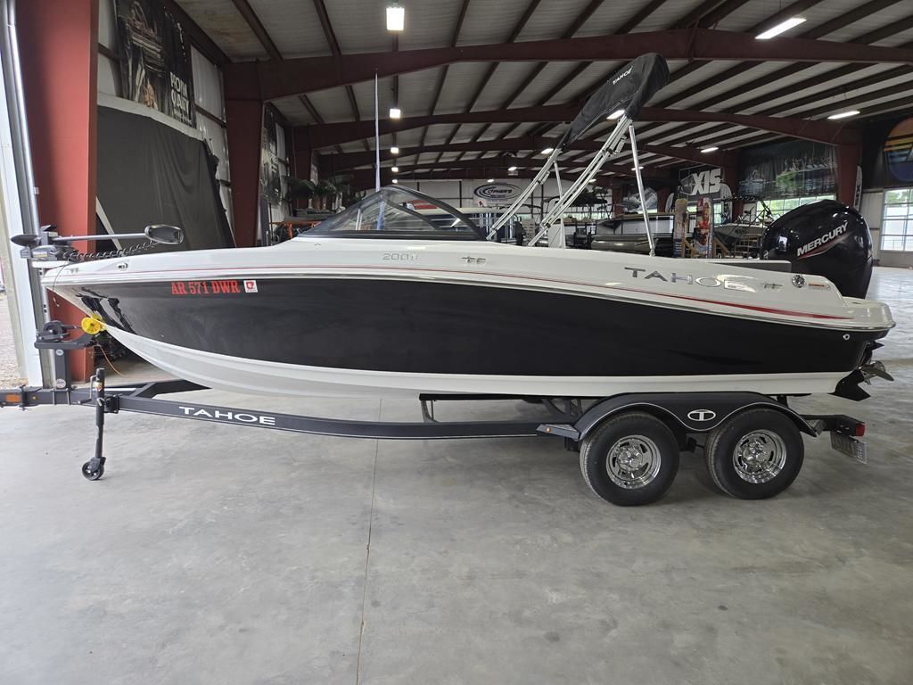 2022 Tahoe® 200 S in fort smith AR