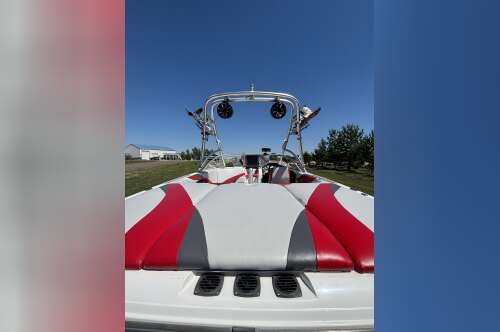 2006 Moomba MOBIUS LSV in minot ND