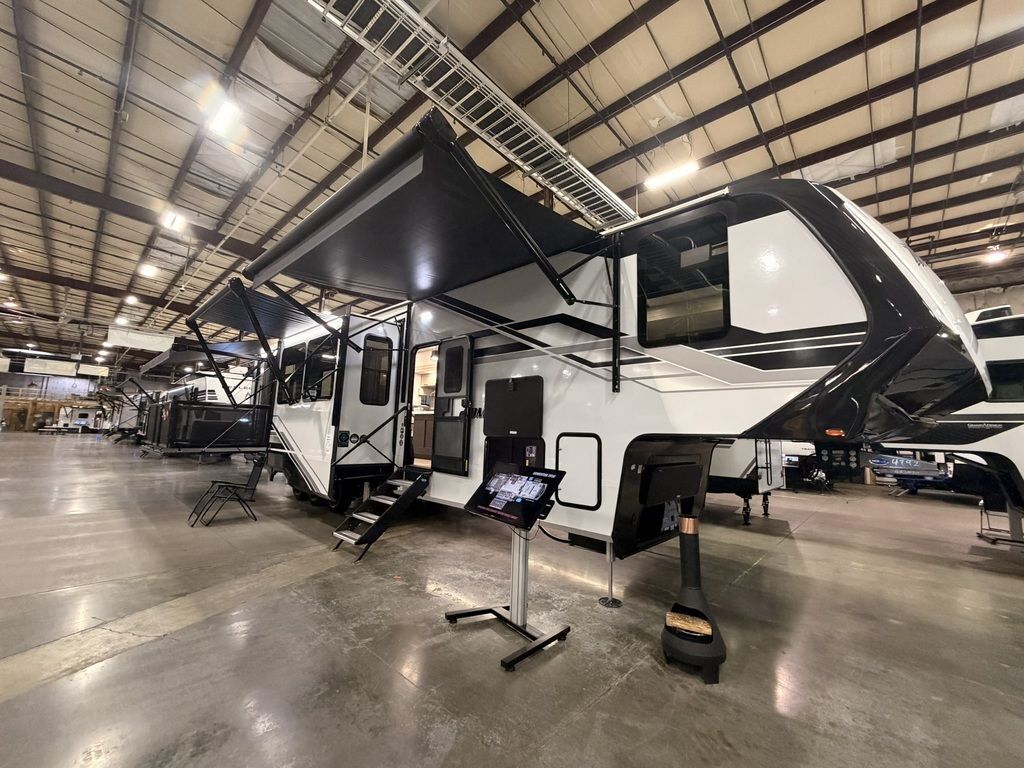 2026 Grand Design Momentum M-Class 399M in southaven MS