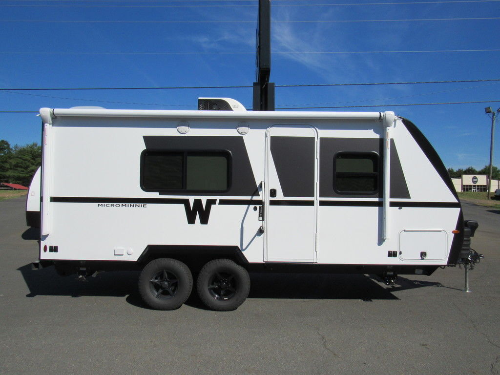 2027 Winnebago Micro Minnie 2000TRB RV