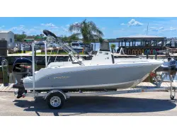 2027 Stingray 17 CC