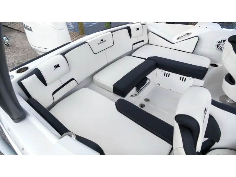 2027 Stingray 20 SBX