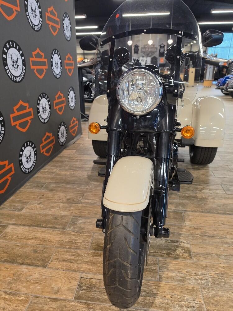 2023 Harley-Davidson Freewheeler in Winterville, NC