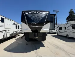 2021 Heartland CYCLONE 4006B