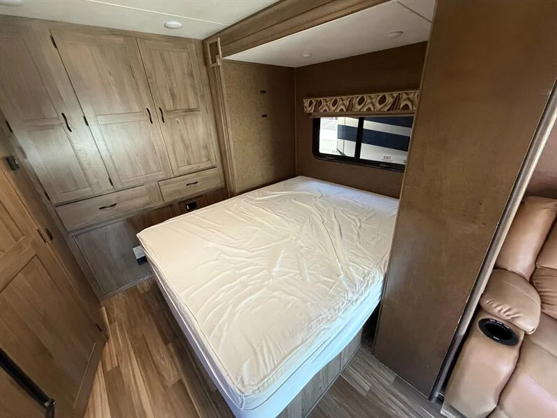 2016 Mercedes-Benz Coachman Prism 2200LE